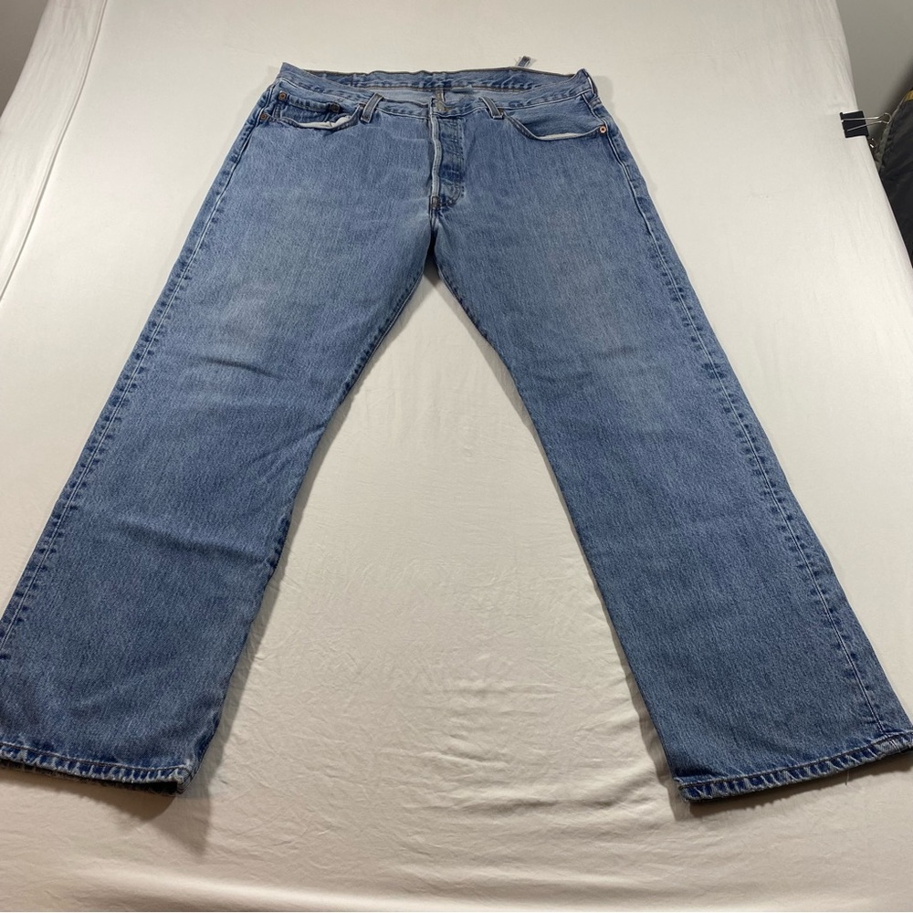 Levi’s 501 Jeans Button Fly High rise pockets Distressed Relax Men 38